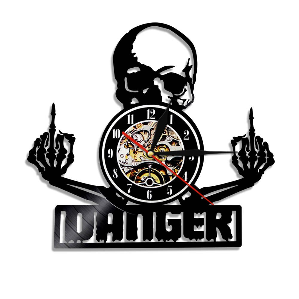 SkullVibe™ – Markante Vinyl-Wanduhr im Totenkopf-Design für moderne Wohnräume