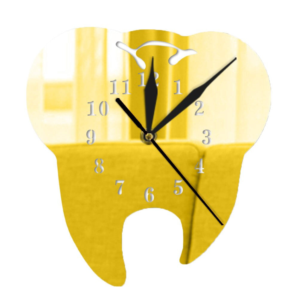 GlowDent™ – Spiegel-Wanduhr mit LED-Beleuchtung für moderne Badezimmer & Zahnpflege