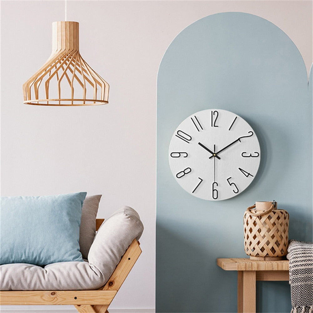 TechTick™ – Moderne Kunststoff-Wanduhr im zeitlosen Design