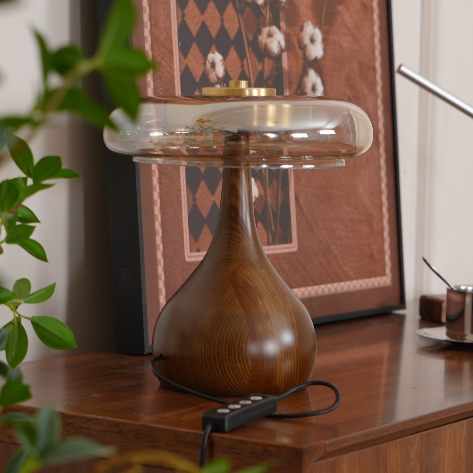 LumiWood™ Tischlampe – Elegante LED-Designlampe aus Holz & Messing mit 3 Lichtfarben