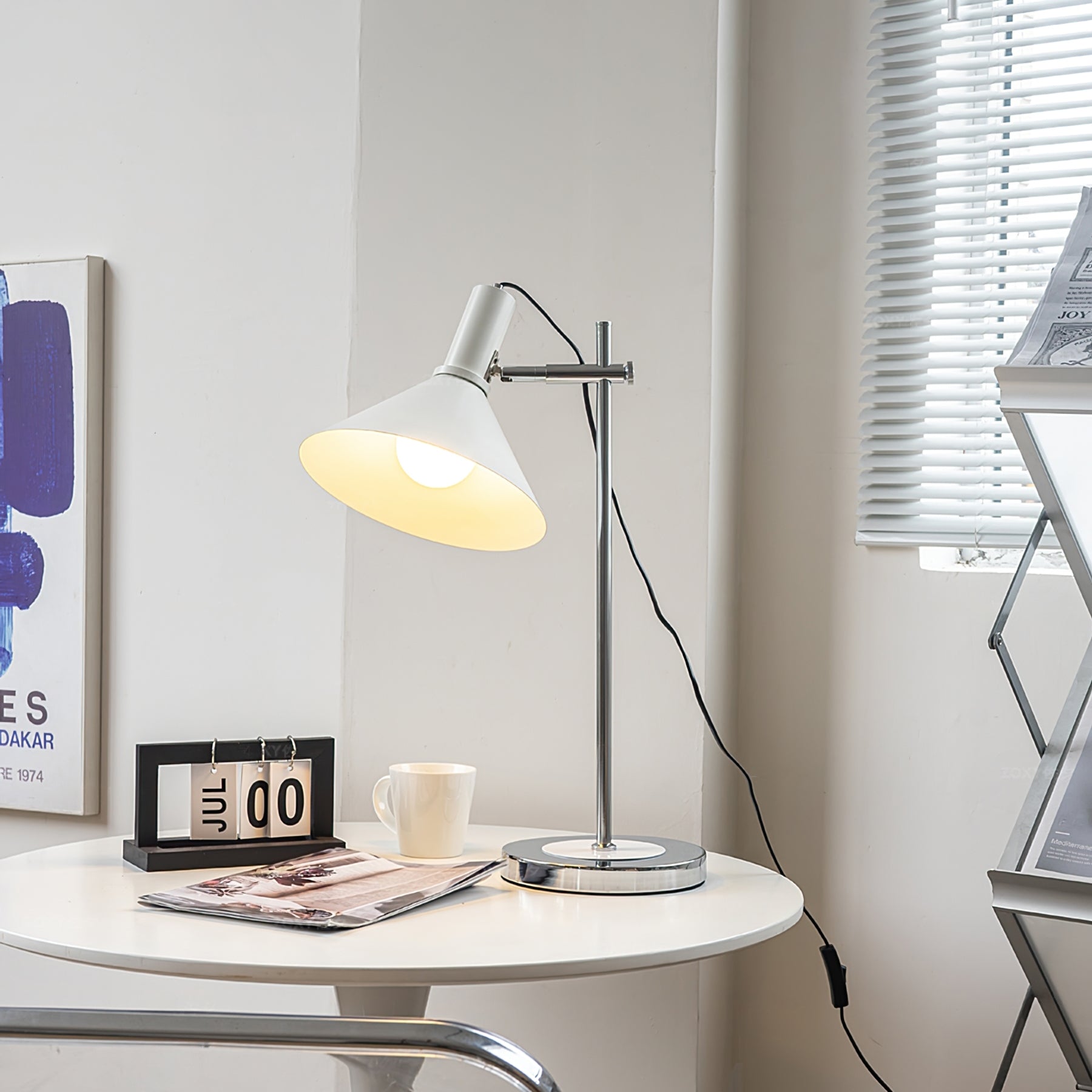 BeamAura™ Moderne Tischlampe mit verstellbarem Lampenschirm – LED-Tischleuchte aus Metall für Wohn- & Arbeitsbereiche