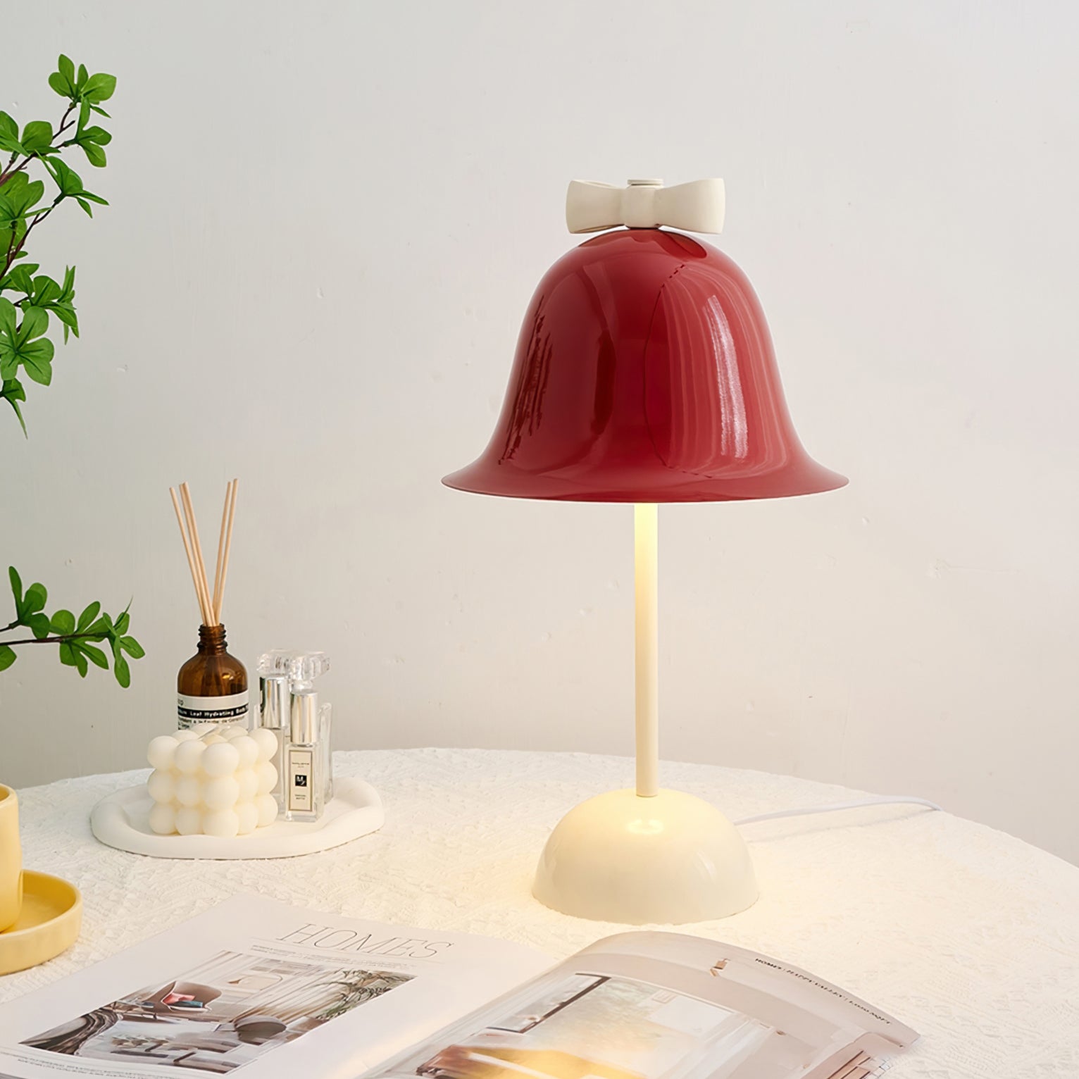 ChimeShine™ Tischlampe – Dekorative LED-Designlampe mit Schmetterlingsschirm