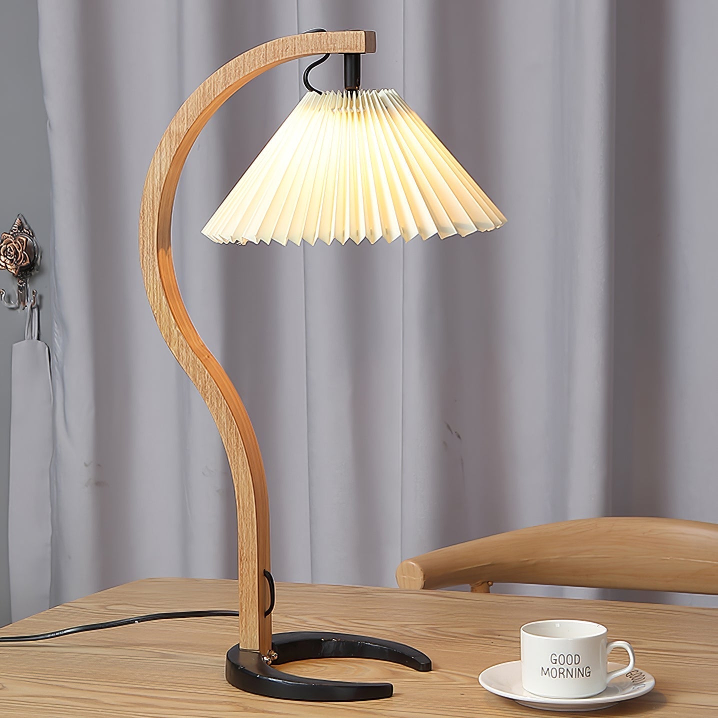 WoodFlow™ Tischlampe – Natürliche Holz-Designlampe mit Leinen-Schirm & warmem Licht