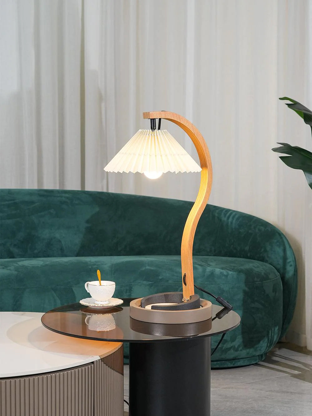 WoodFlow™ Tischlampe – Natürliche Holz-Designlampe mit Leinen-Schirm & warmem Licht
