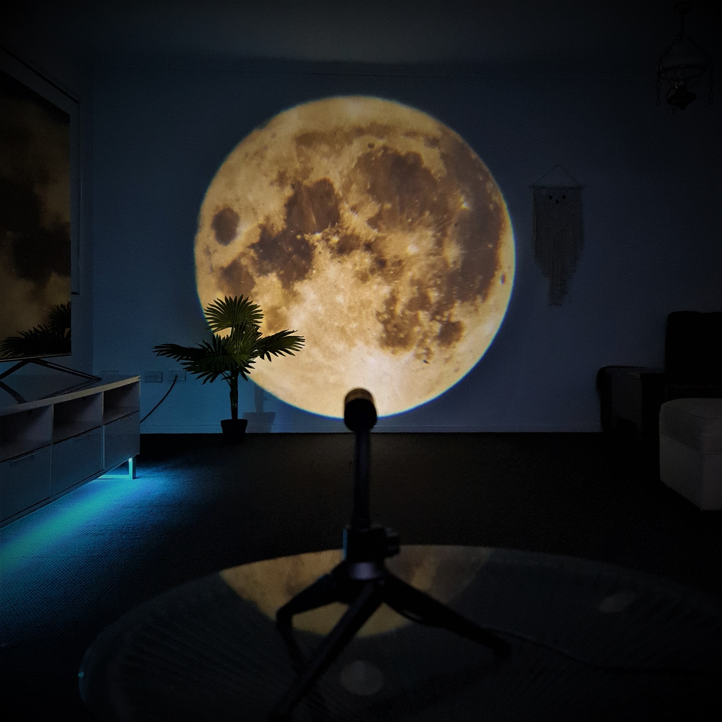 CelestialAura™ LED Projektionslampe – Erd- & Weltraumprojektion für Entspannung & Fantasie