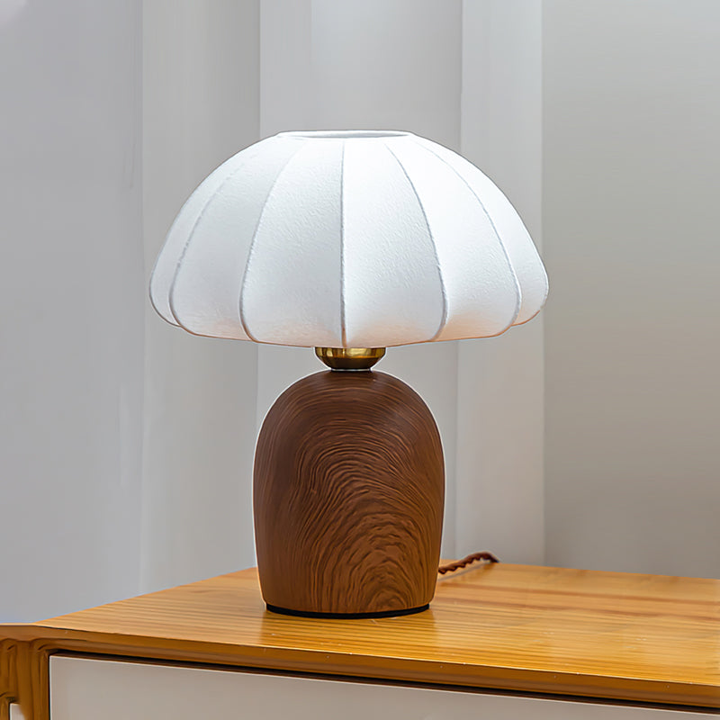 ShadeLuxe™ Tischlampe – Elegante Design-Tischleuchte aus Metall & Stoff für Wohnzimmer & Schlafzimmer