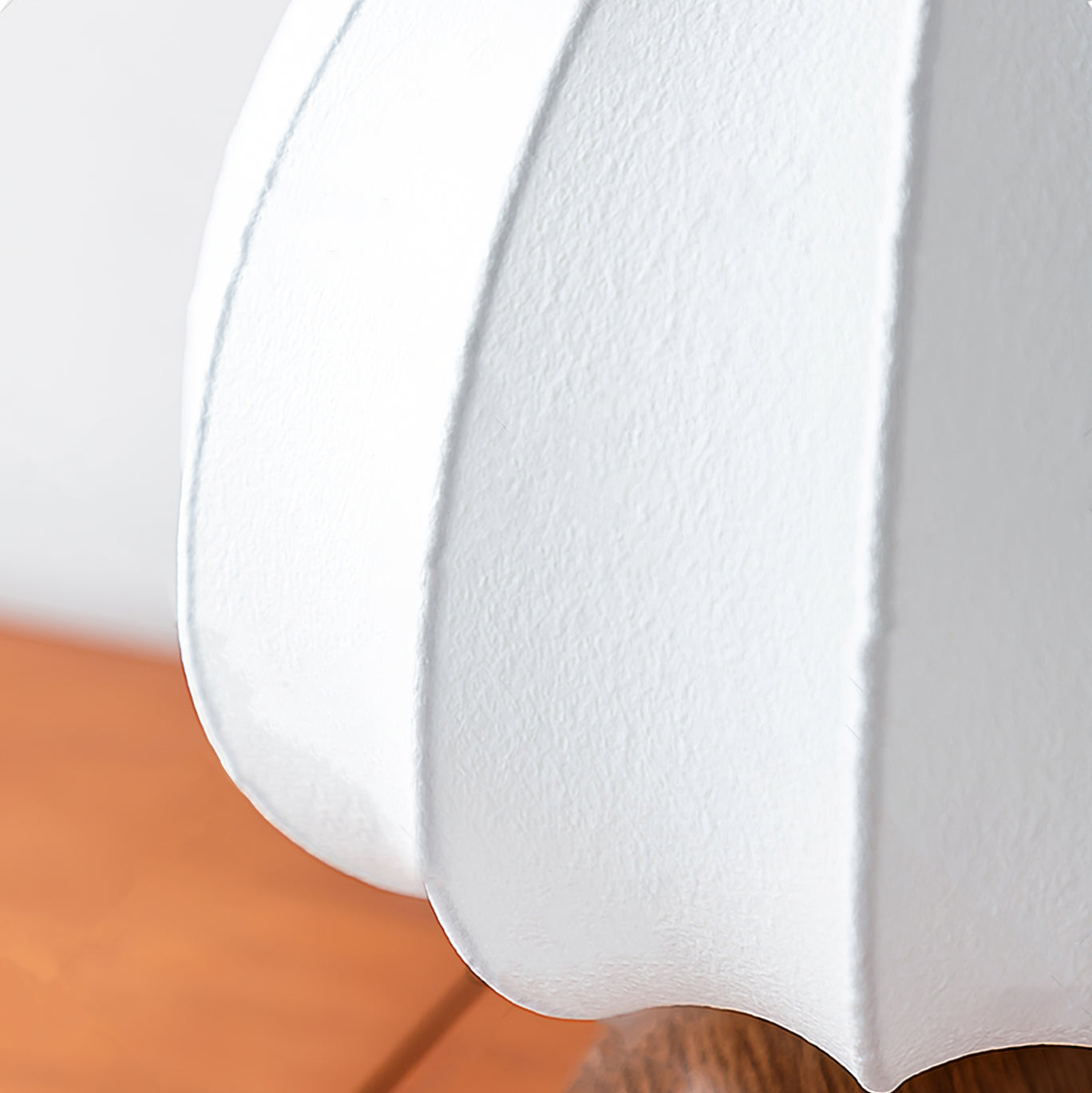 ShadeLuxe™ Tischlampe – Elegante Design-Tischleuchte aus Metall & Stoff für Wohnzimmer & Schlafzimmer