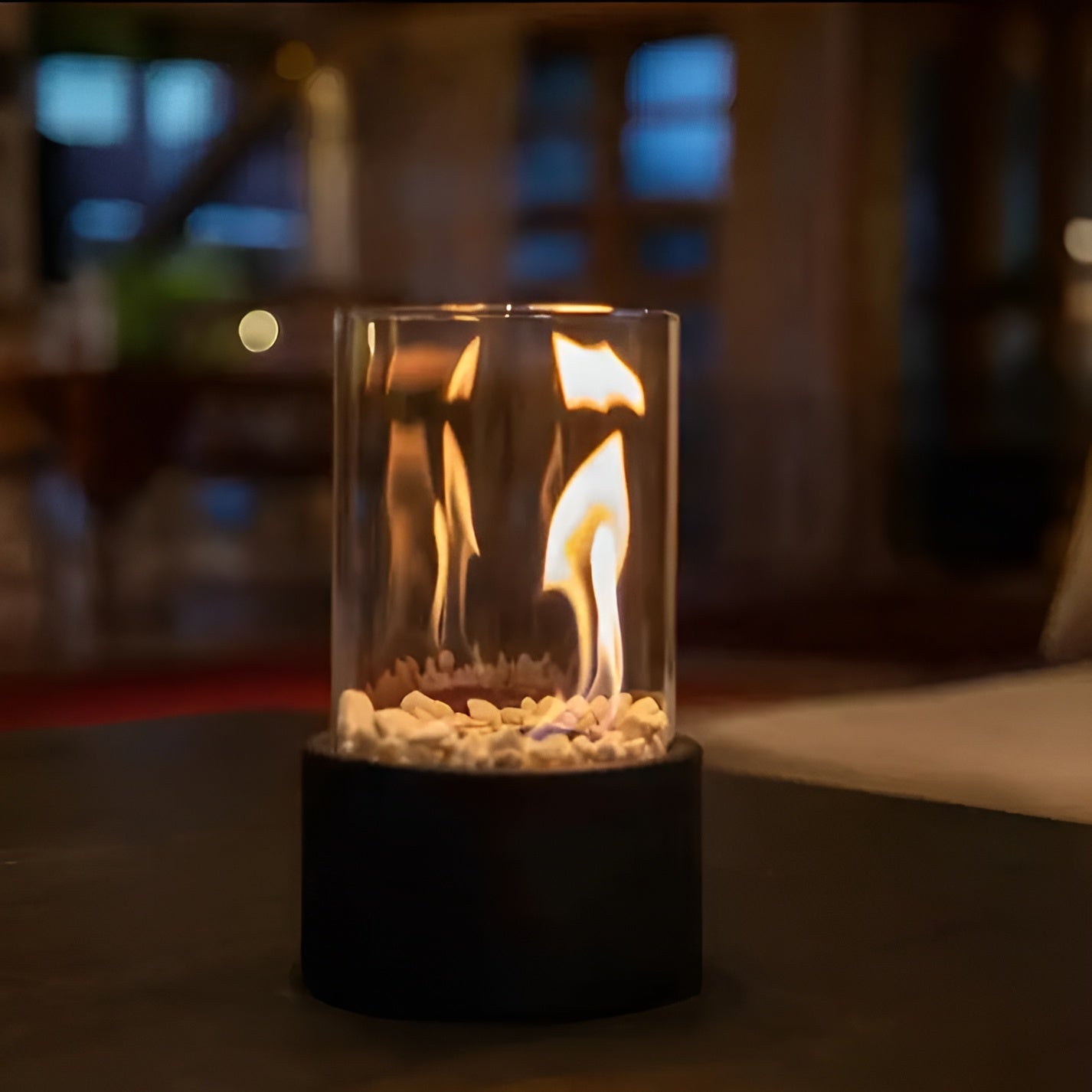 FlameCraft™ – Moderner Tischkamin mit Ethanol für Innen- & Außenbereiche