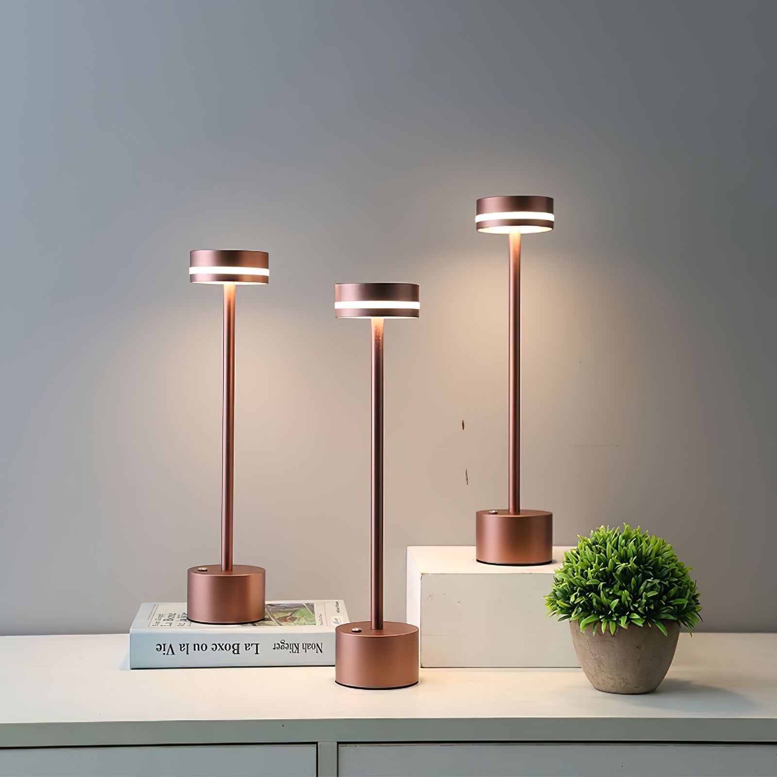 FunRadiance™ Tischlampe – Kabellose LED-Designlampe mit warmem Licht für Innen & Außen