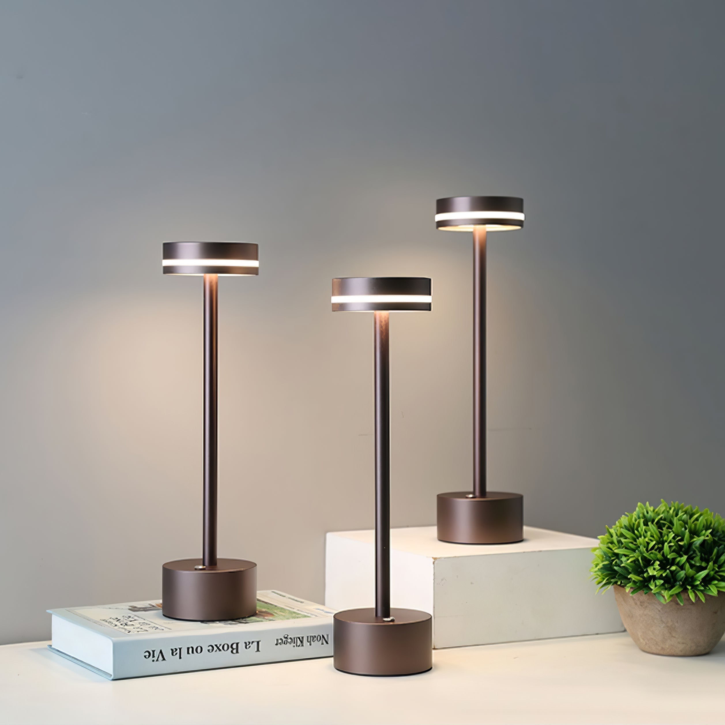 FunRadiance™ Tischlampe – Kabellose LED-Designlampe mit warmem Licht für Innen & Außen