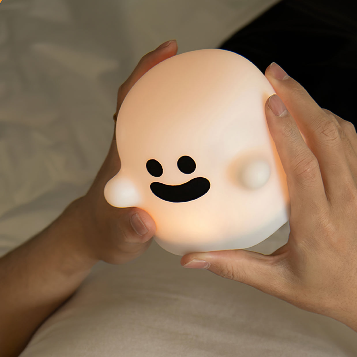 PhantomGlow™ Tischlampe – Kabellose LED-Designlampe mit Akku & Touch-Bedienung