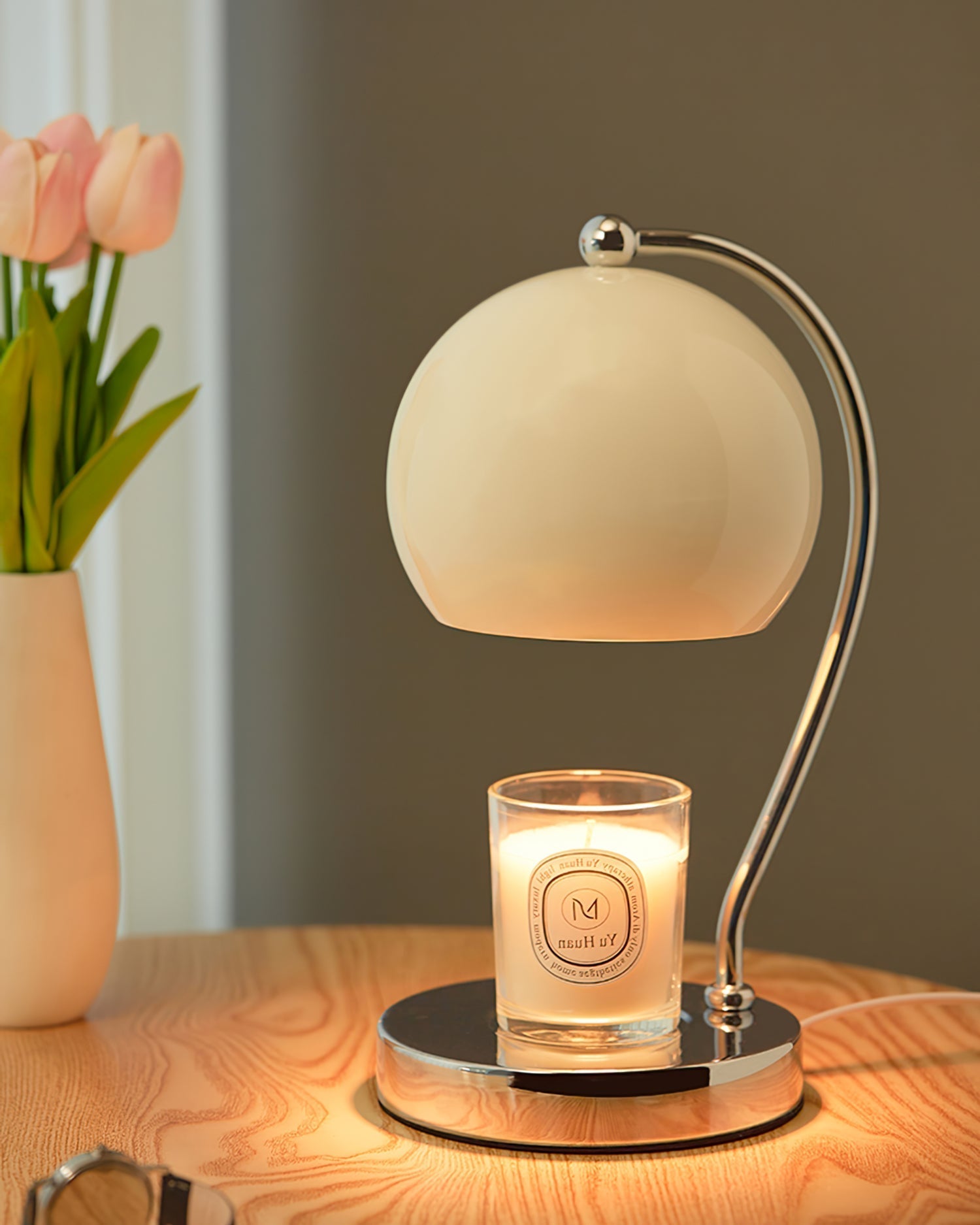 FlameGlow™ Tischlampe – Elegante Design-Lampe mit Kerzenlicht-Optik & warmem Licht