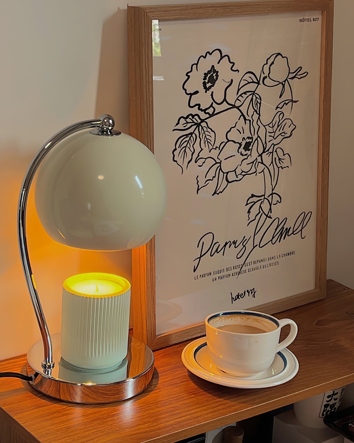 FlameGlow™ Tischlampe – Elegante Design-Lampe mit Kerzenlicht-Optik & warmem Licht