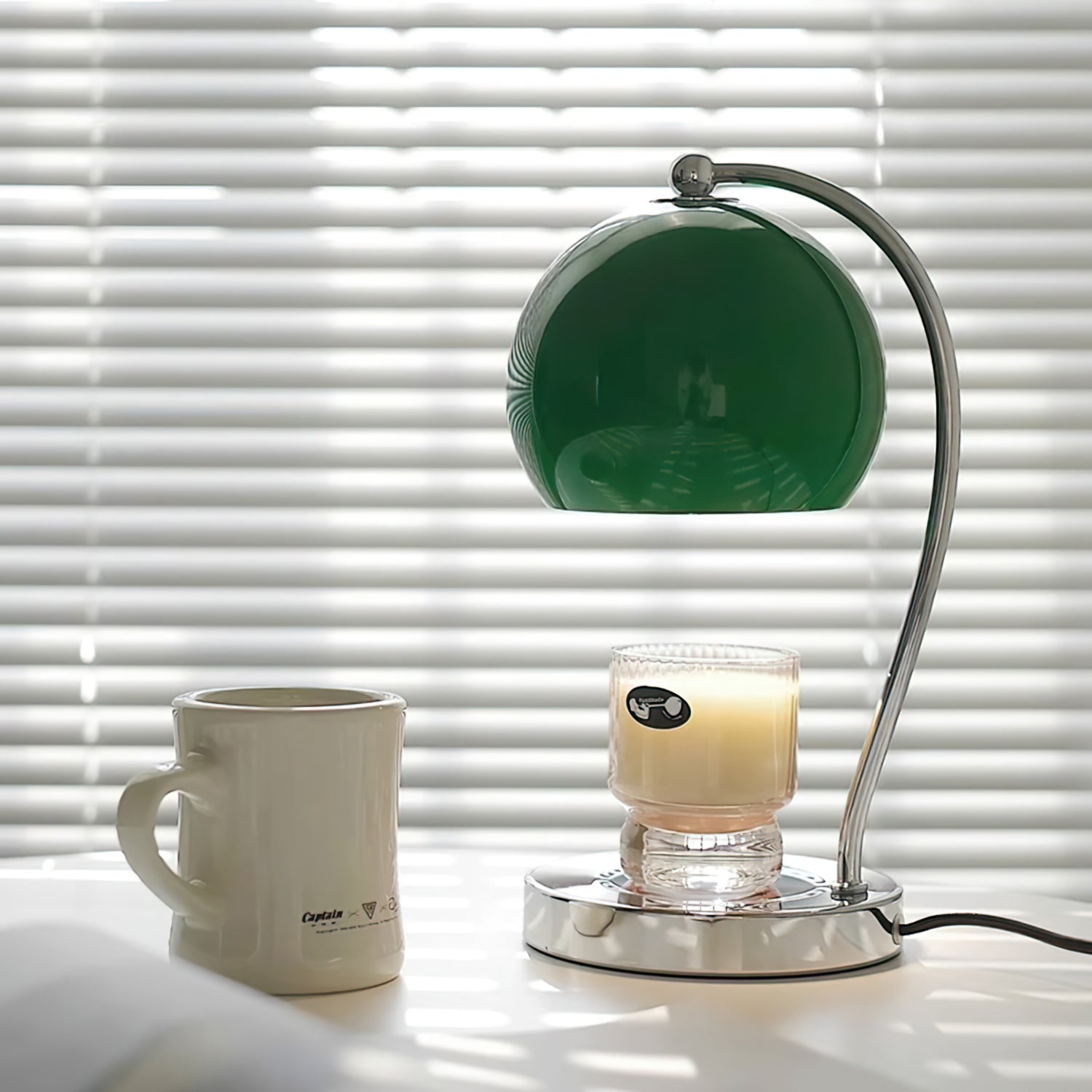 FlameGlow™ Tischlampe – Elegante Design-Lampe mit Kerzenlicht-Optik & warmem Licht