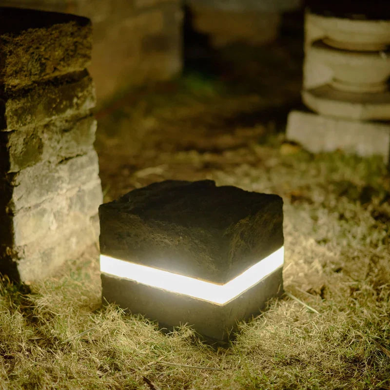 StoneLux™ Modern LED Square Lawn Lamp – Quadratische Garten-Bodenleuchte IP65