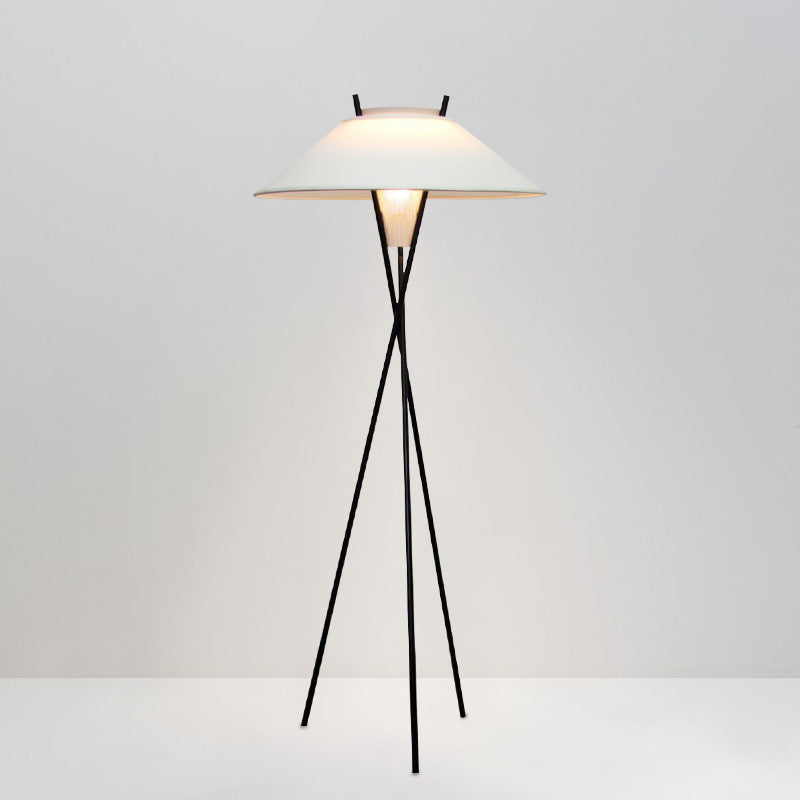 Solenithra™ Jubilee Fabric Floor Lamp – Moderne Stoff-Stehlampe für warme Wohnatmosphäre