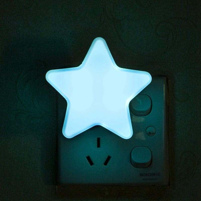 LumoSocket™ Kinder Nachtlicht | Steckdosen-Nachtlicht mit sanftem LED-Schein & niedlichen Designs