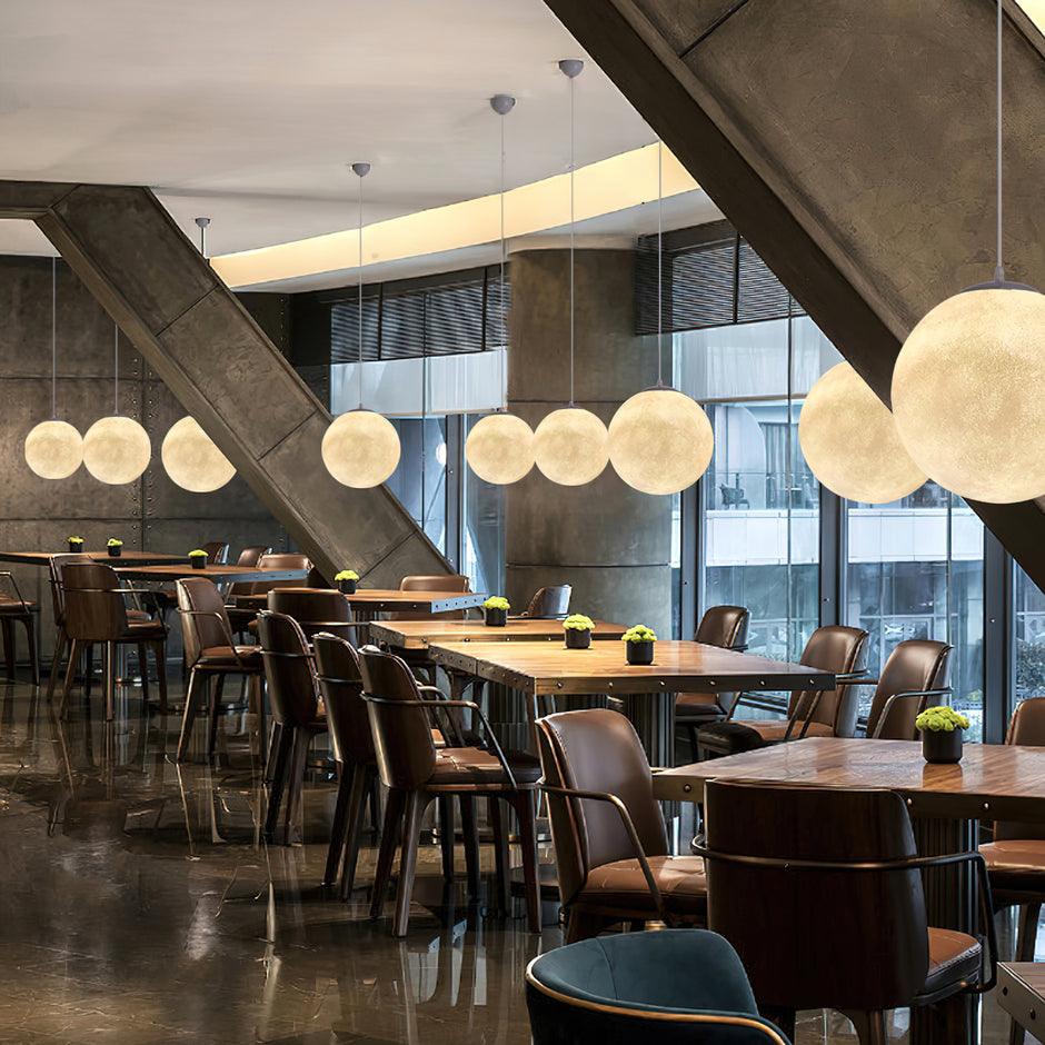 SilverMoon | Helle Mond-Pendelleuchte – Sanftes Licht & himmlisches Design