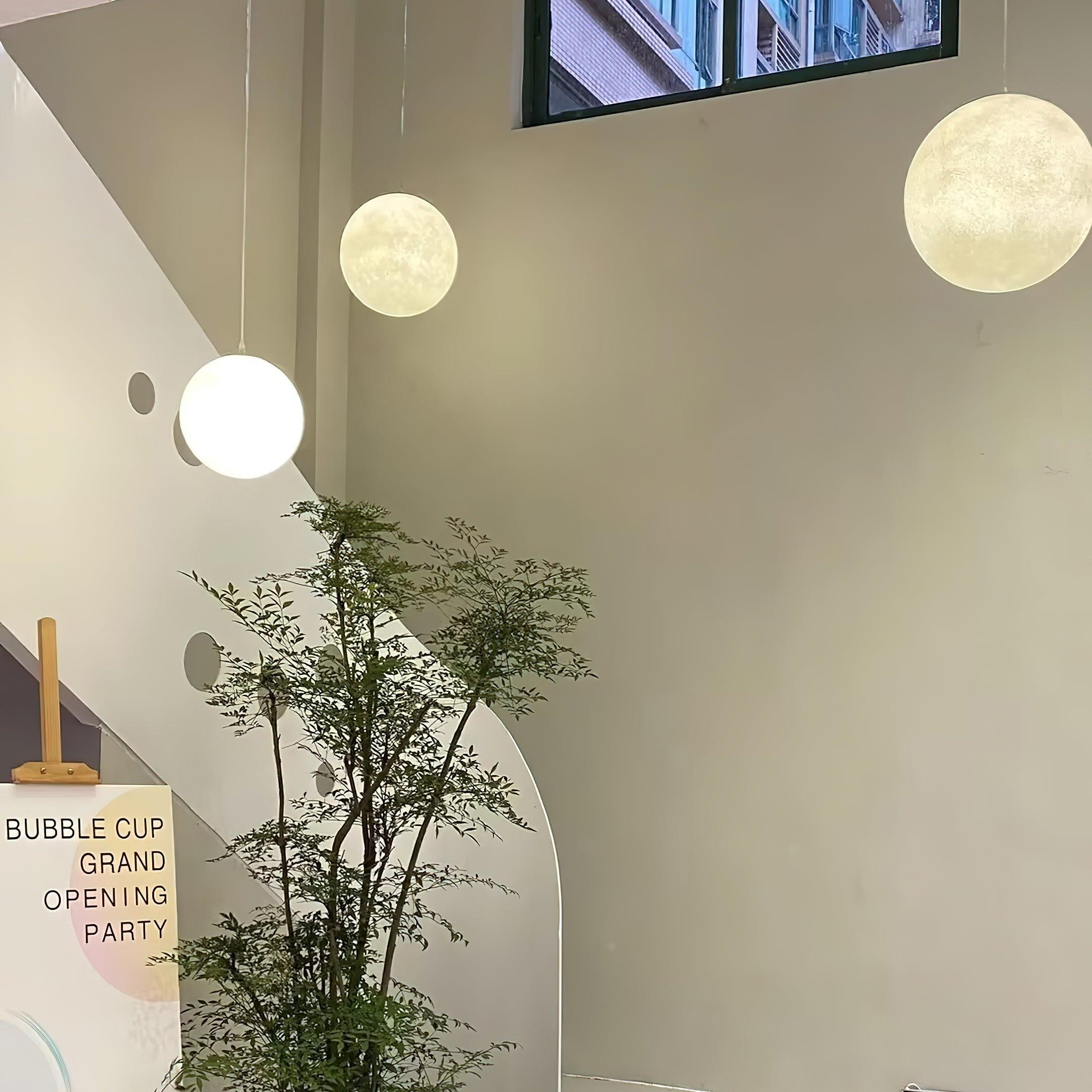 SilverMoon | Helle Mond-Pendelleuchte – Sanftes Licht & himmlisches Design