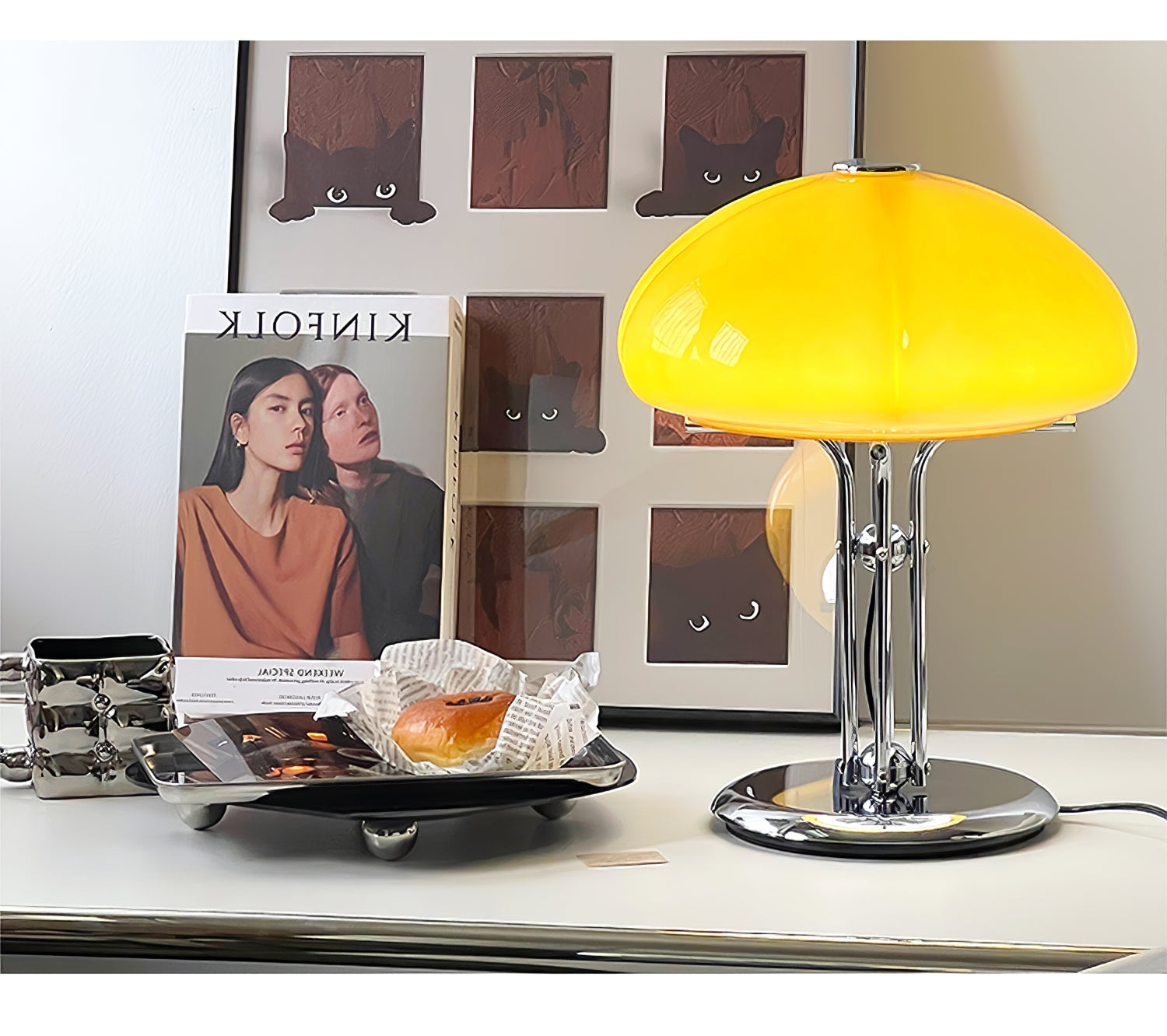 GlowMushroom™ Tischlampe – Bauhaus Design-Leuchte aus Glas mit warmem Amber-Licht