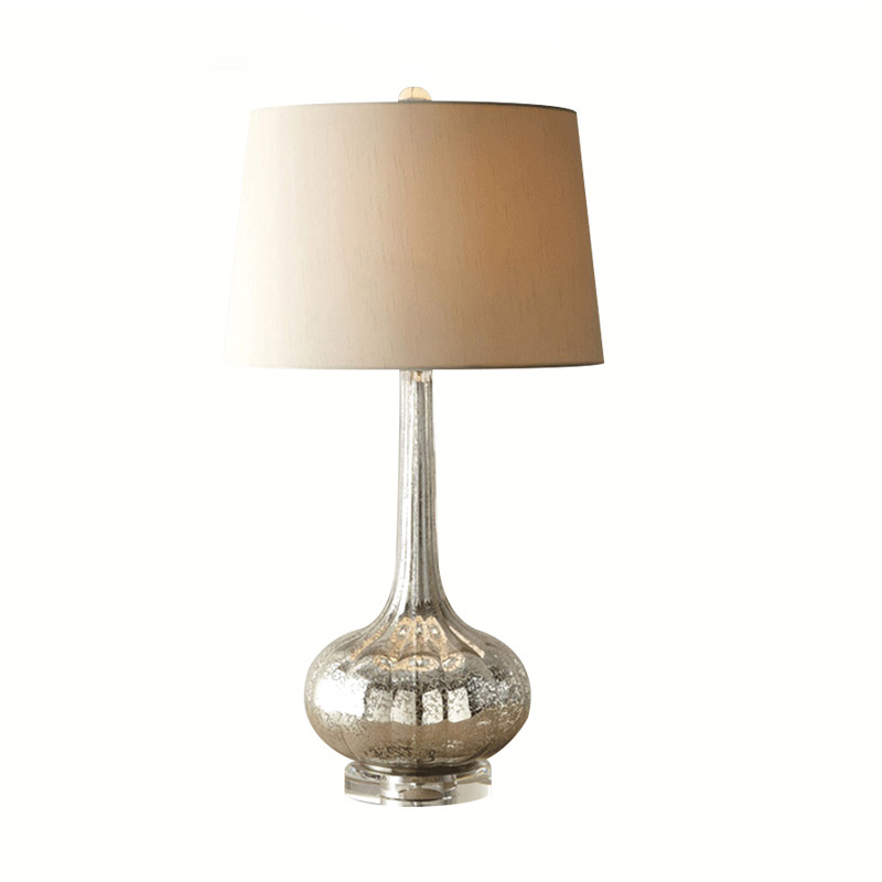 PureGlow™ Tischlampe – Elegante Keramik-Designlampe mit weißem Stoffschirm