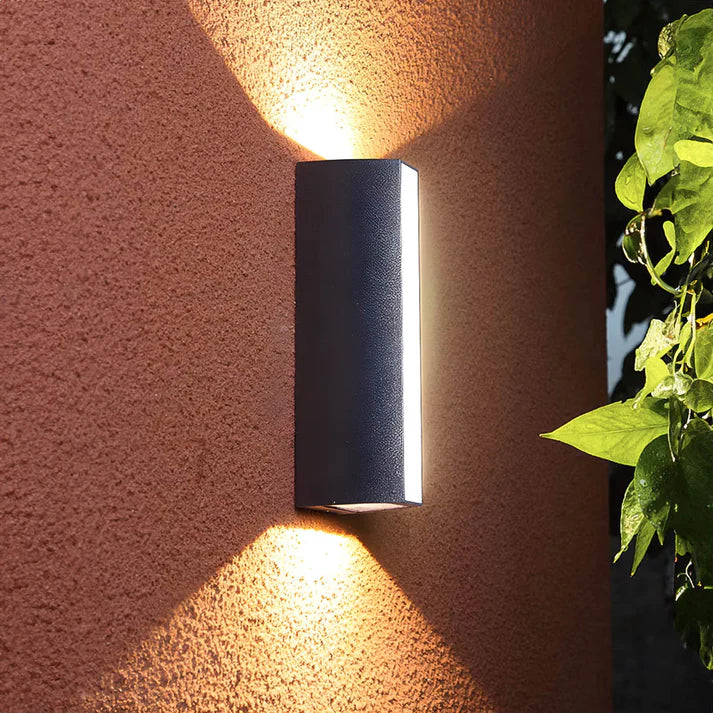 Lumetrax™ Modern 2-Way Outdoor Wall Lamp – LED Außenwandleuchte mit Up- & Downlight