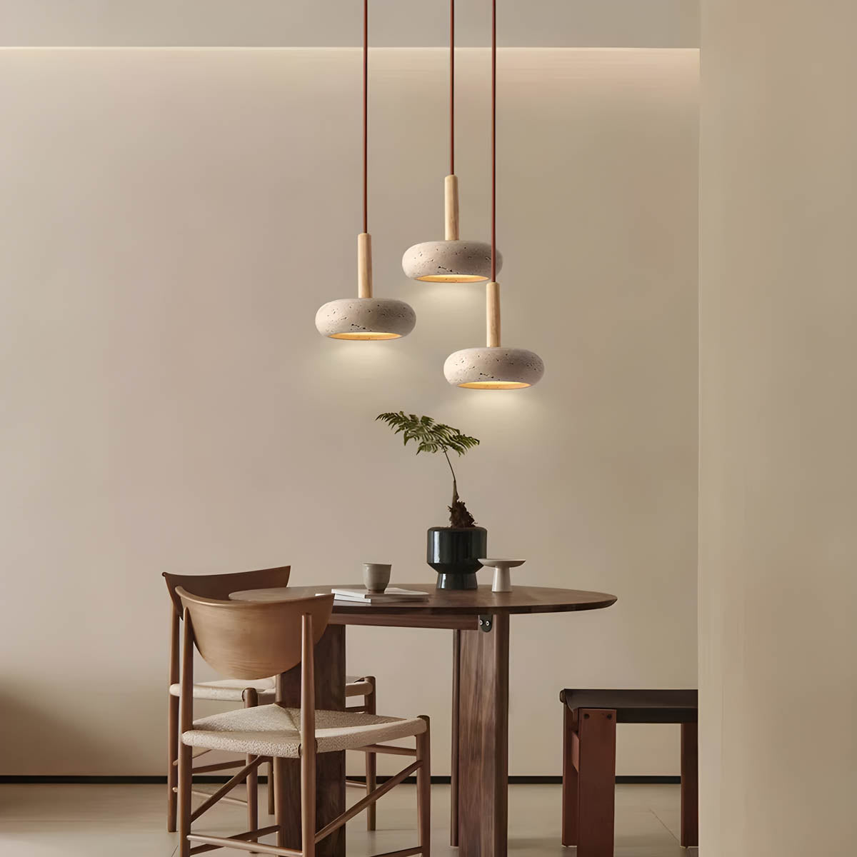 StoneAura™ – Elegante Naturstein-Pendelleuchte aus Travertin