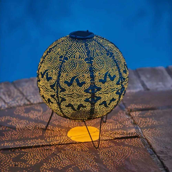 Solar Lantern Globe™ – Wetterfeste Solar-Laterne mit Marrakech-Muster für Garten & Terrasse - Less Goods