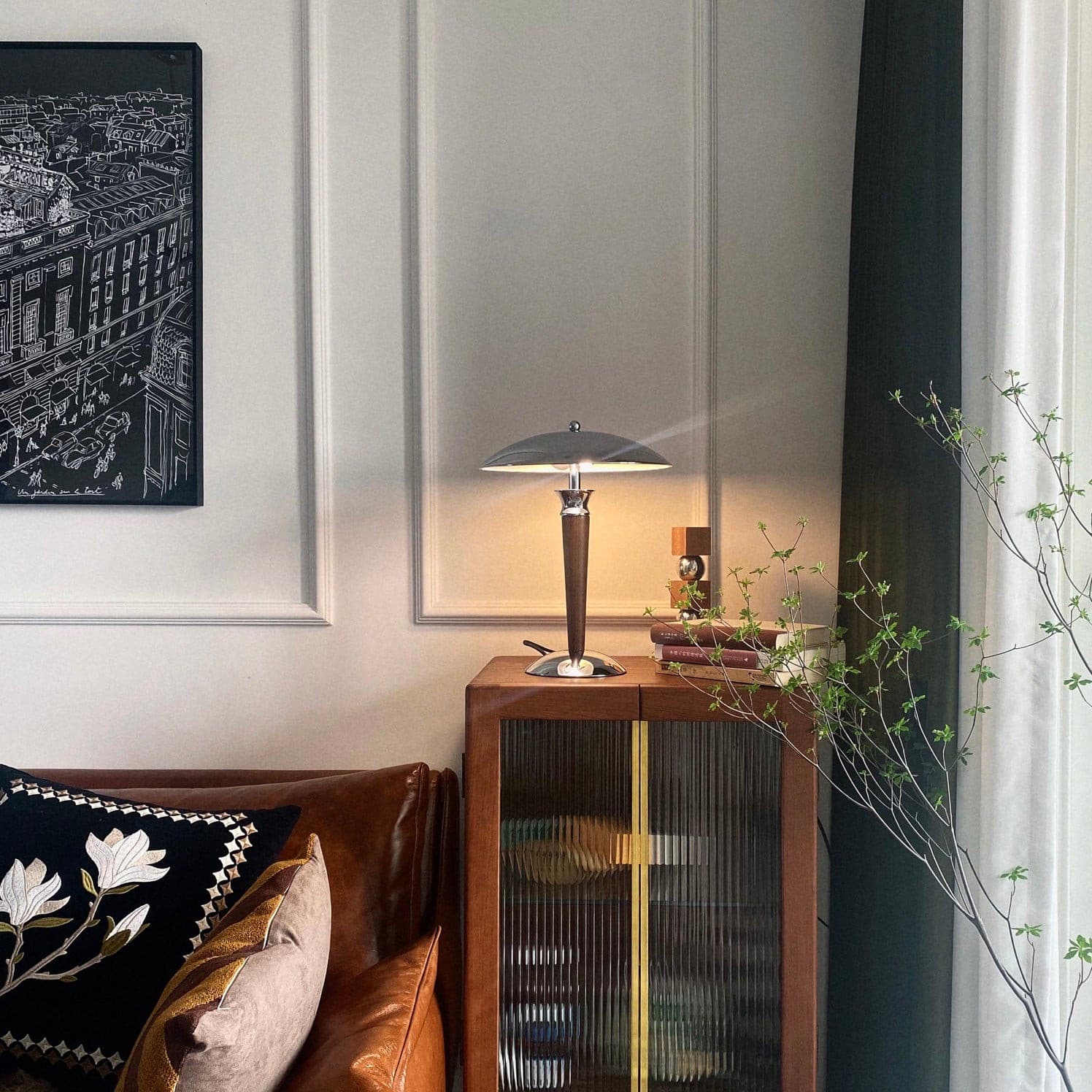 MinimalGlow™ Tischlampe – Skandinavische Design-Leuchte mit Holzdetails & sanftem Licht