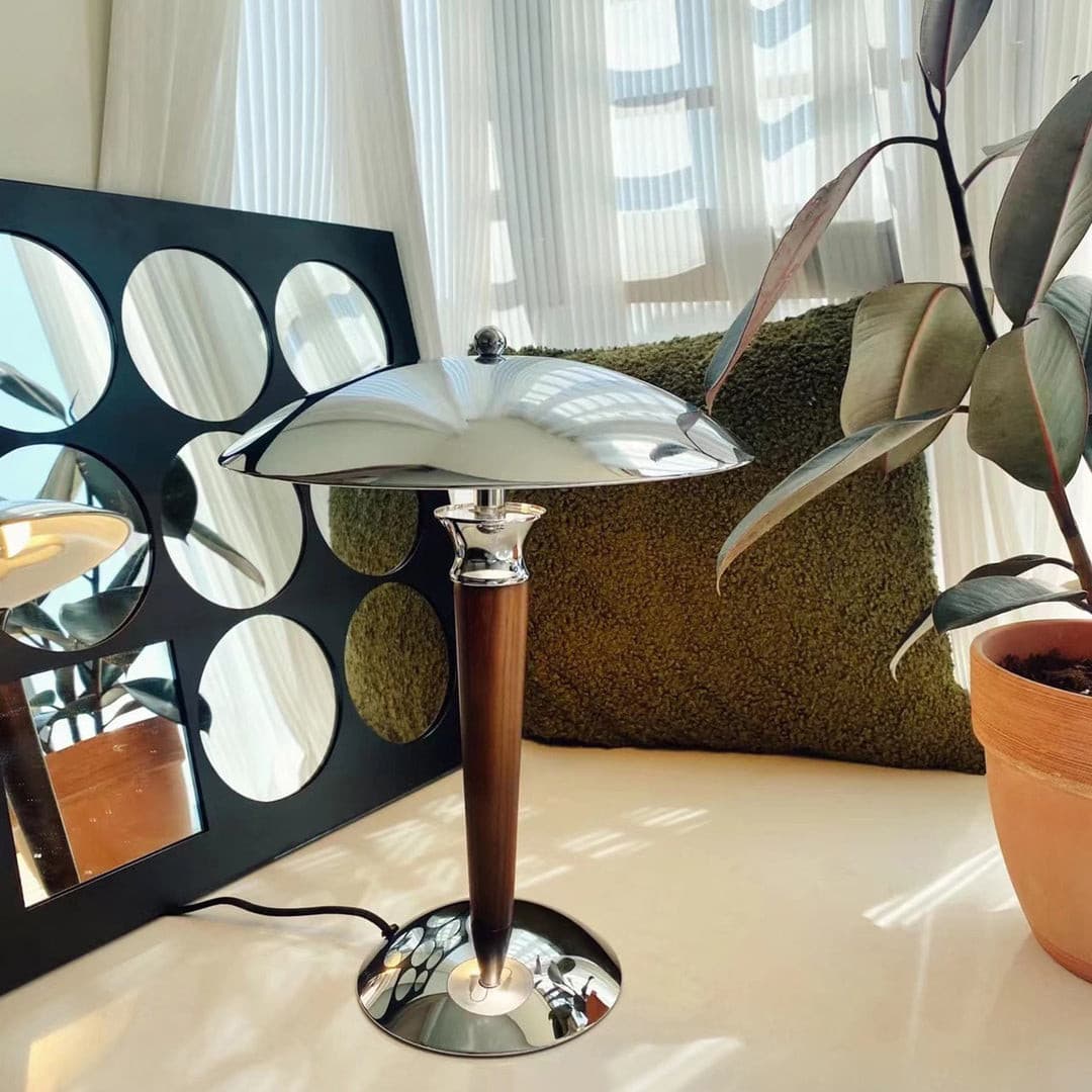 MinimalGlow™ Tischlampe – Skandinavische Design-Leuchte mit Holzdetails & sanftem Licht