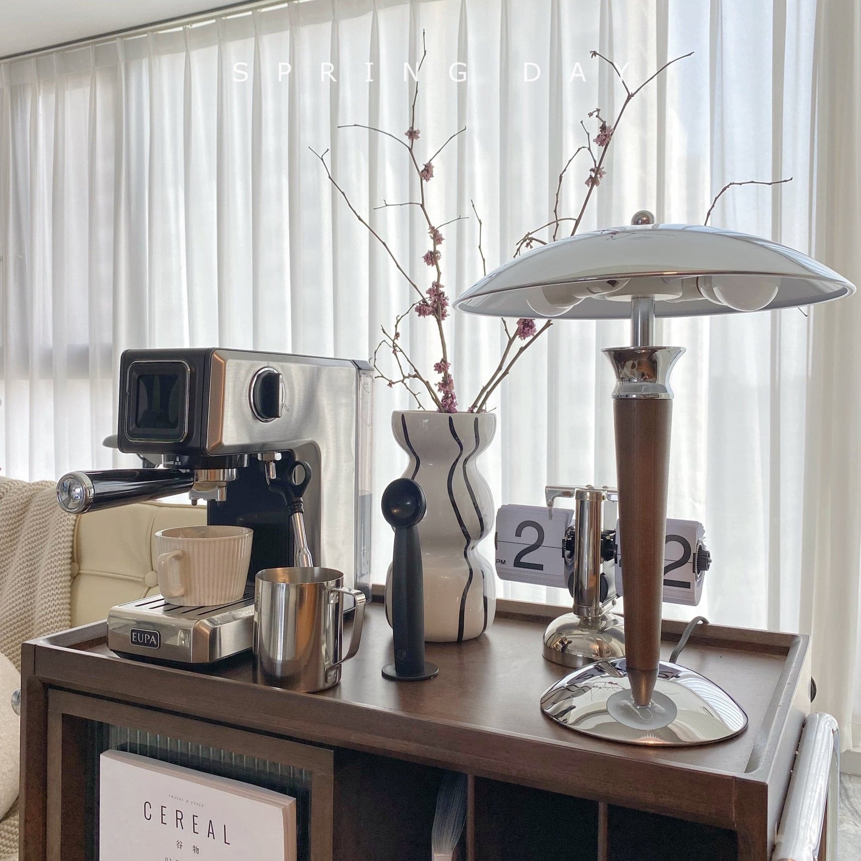 MinimalGlow™ Tischlampe – Skandinavische Design-Leuchte mit Holzdetails & sanftem Licht
