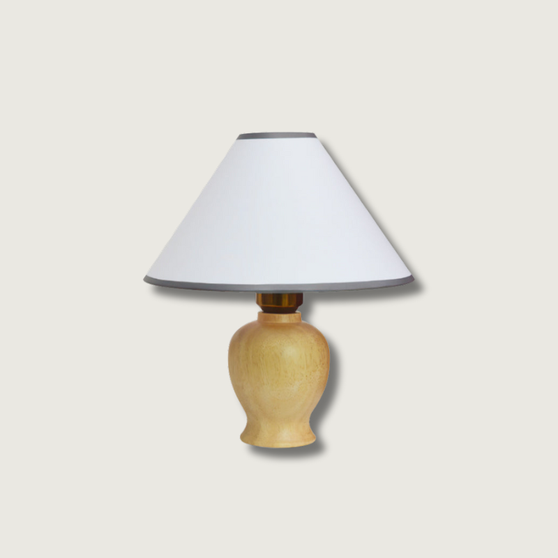 BeamLuxe™ Tischlampe – Moderne Holz-Designlampe mit Stoffschirm & warmem Licht