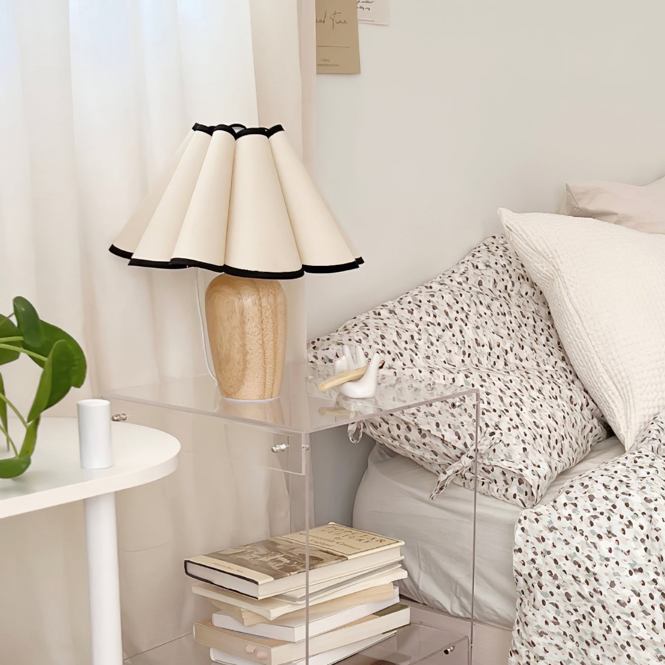 LuxFold™ Tischlampe – Vintage Design Lampe mit gewebtem Stoffschirm & Holzfuß