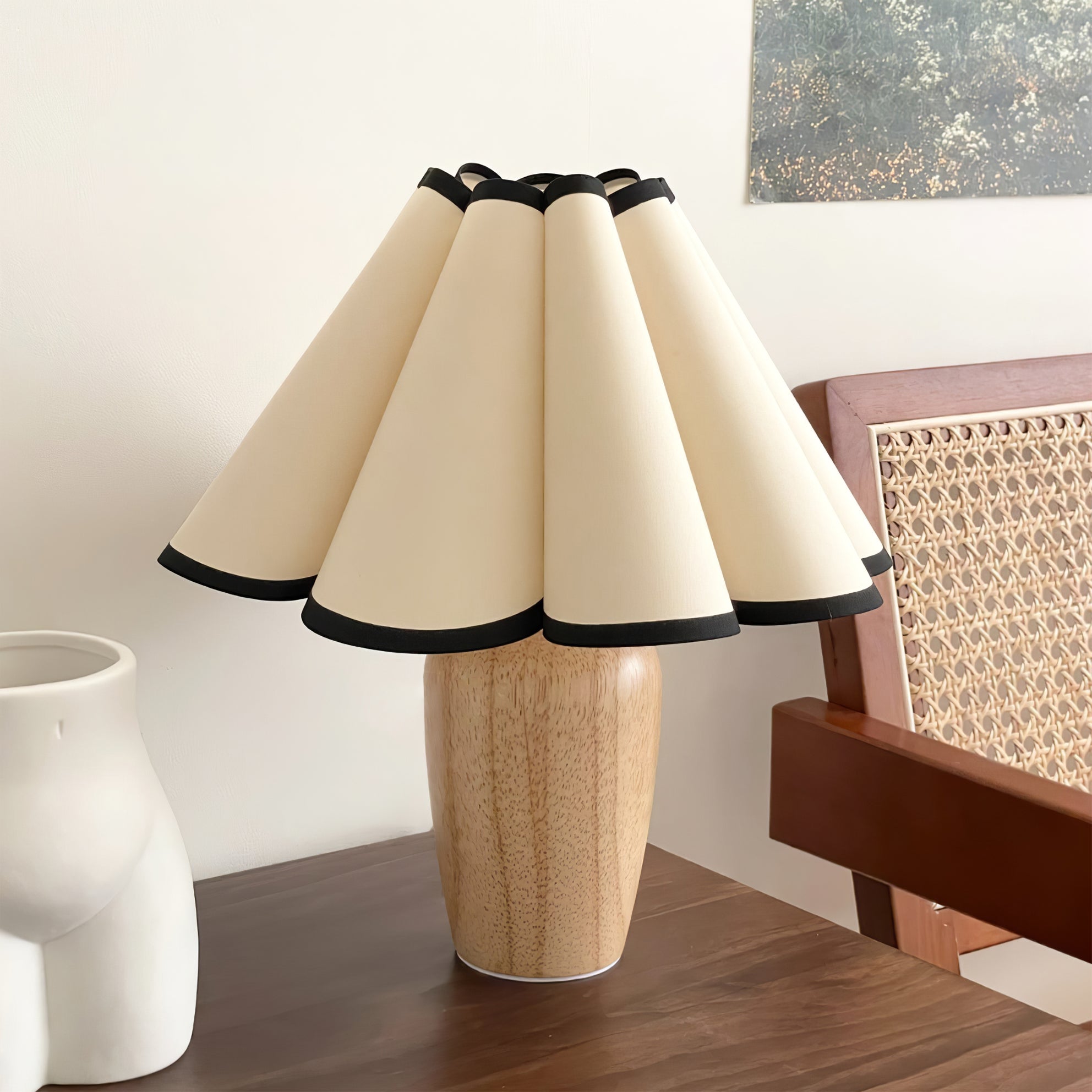 LuxFold™ Tischlampe – Vintage Design Lampe mit gewebtem Stoffschirm & Holzfuß