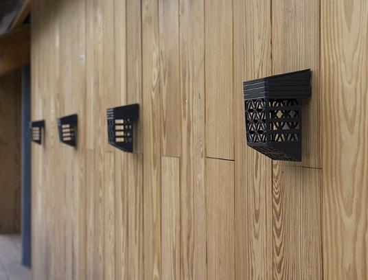 Starlight Silhouette™ LED Outdoor Light – Dekorative Außenleuchte mit Lichtmustern für Garten & Wege