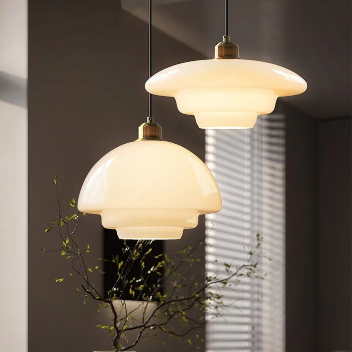GlowIvory | Sanfte Elfenbein Glas Pendelleuchte – Elegantes Licht im Mid-Century Stil