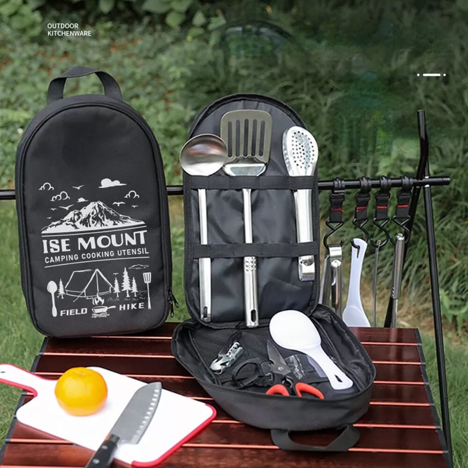 Camping Kochset – 8 - teiliges Camping Geschirr Set mit Besteck und Tragetasche - Less Goods
