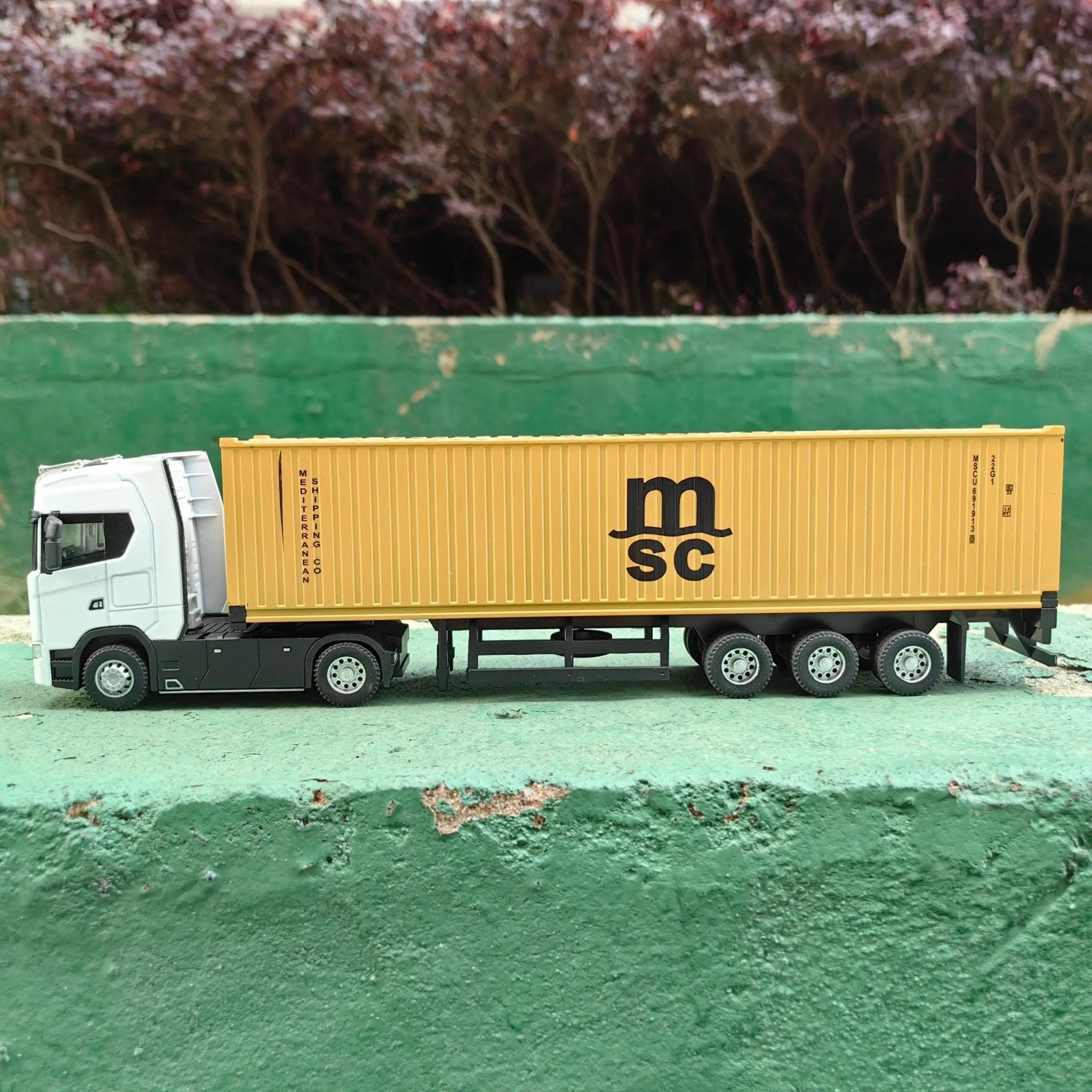 1:50 LKW Spielzeug – Metall Diecast Truck mit Container, Licht & Sound – Transportfahrzeug Modell für Kinder & Sammler - Less Goods