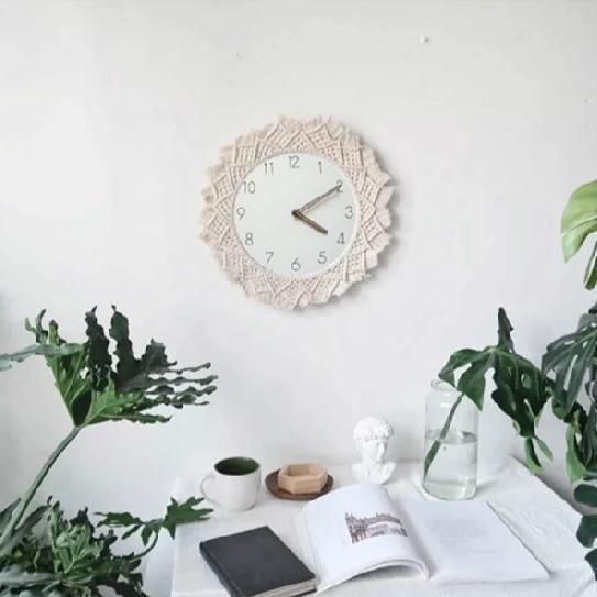 BohèmeTick™ – Handgefertigte Makramee-Wanduhr im Boho-Stil