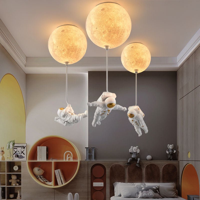 GalacticGlow™ Spaceman Deckenleuchte – Astronaut Mondlampe für Kinderzimmer