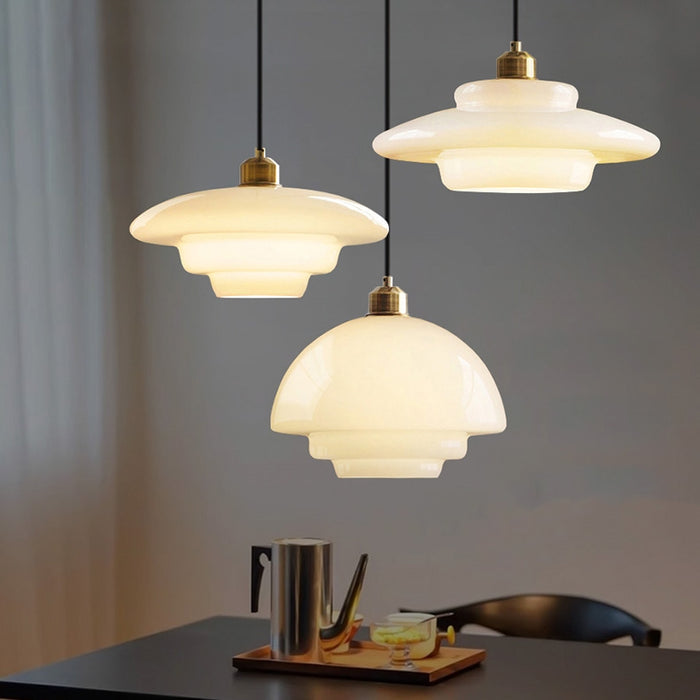 GlowIvory | Sanfte Elfenbein Glas Pendelleuchte – Elegantes Licht im Mid-Century Stil