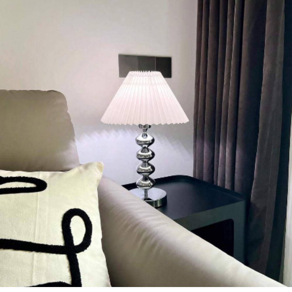 UrbanRadiance™ Kabellose LED Tischlampe – Touch-Dimmbar & Modernes Design