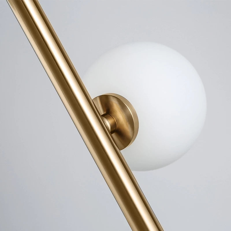 PureGold™ Nordic Gold Stehlampe – Dimm­bare LED-Bodenleuchte im skandinavischen Design