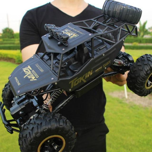 BeastTrek X4™ – 4x4 RC Monster Truck | Offroad-Fernsteuerauto mit Hochleistungsmotor (1:12)