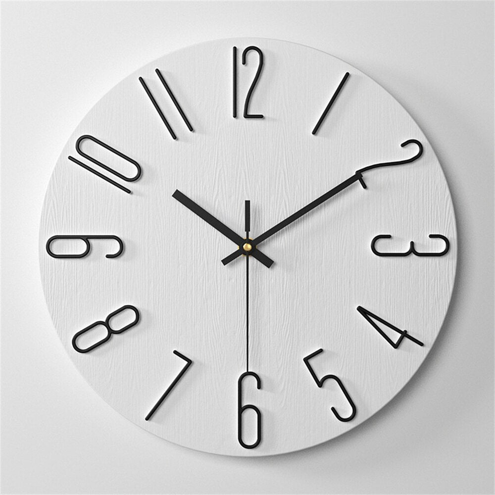 TechTick™ – Moderne Kunststoff-Wanduhr im zeitlosen Design