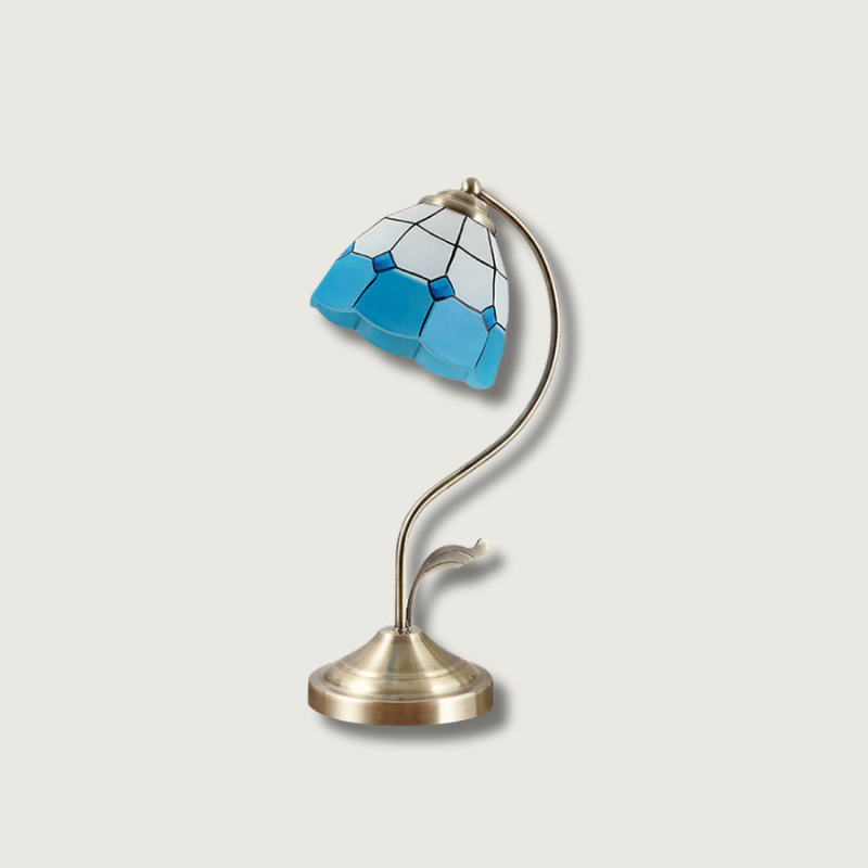 LuxePetal™ Tischlampe – Elegante Blumen-Designlampe aus Glas in Weiß & Blau mit Gold-Finish