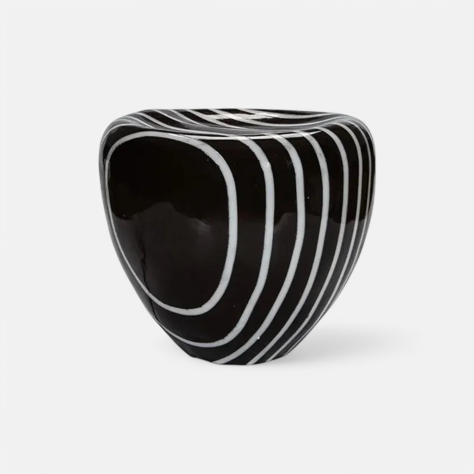 StoneGlow™ Solar Garden Light – Moderne Gartenleuchte in Steinoptik mit LED-Technologie