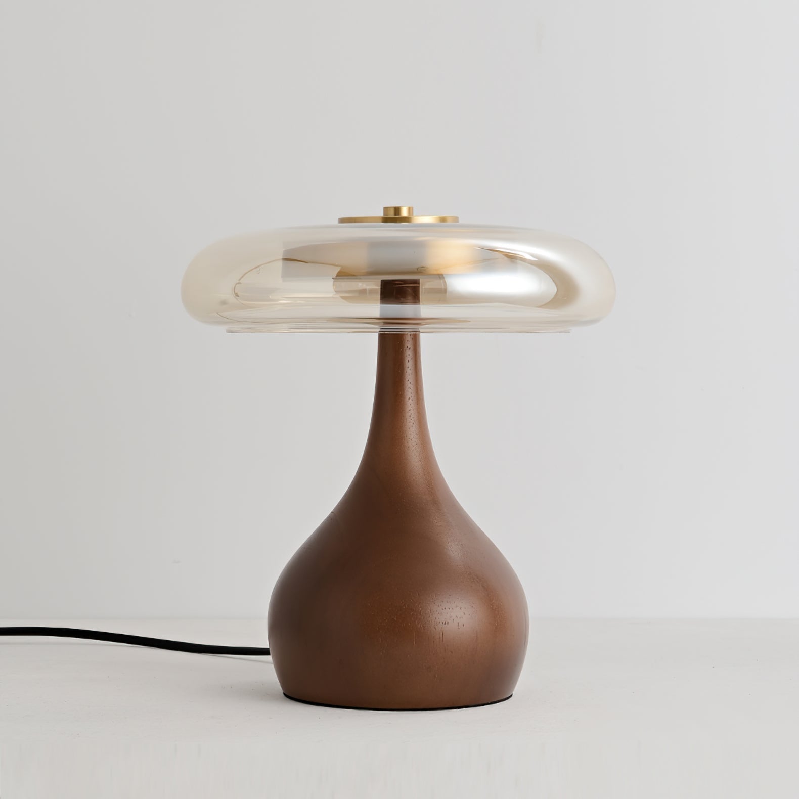 LumiWood™ Tischlampe – Elegante LED-Designlampe aus Holz & Messing mit 3 Lichtfarben