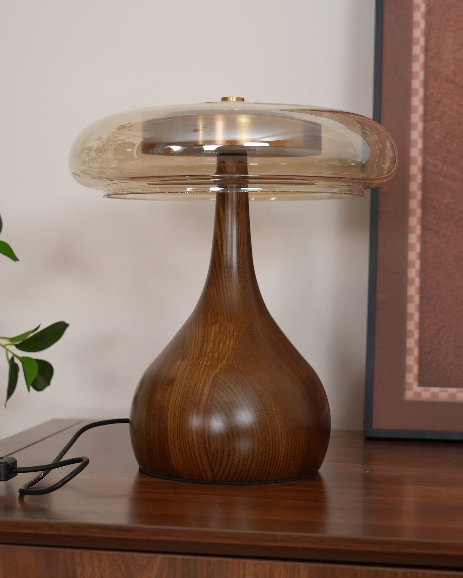 LumiWood™ Tischlampe – Elegante LED-Designlampe aus Holz & Messing mit 3 Lichtfarben