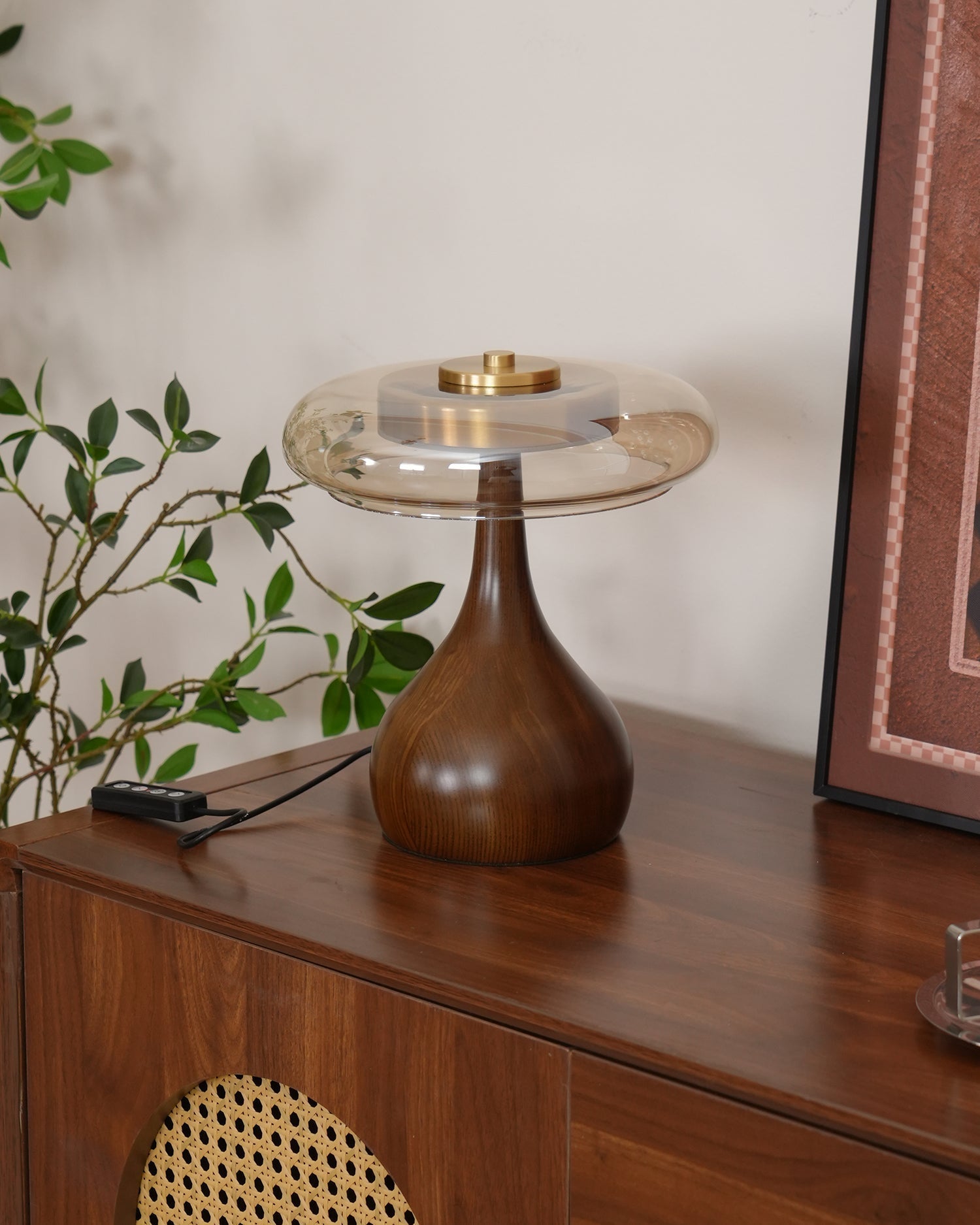 LumiWood™ Tischlampe – Elegante LED-Designlampe aus Holz & Messing mit 3 Lichtfarben